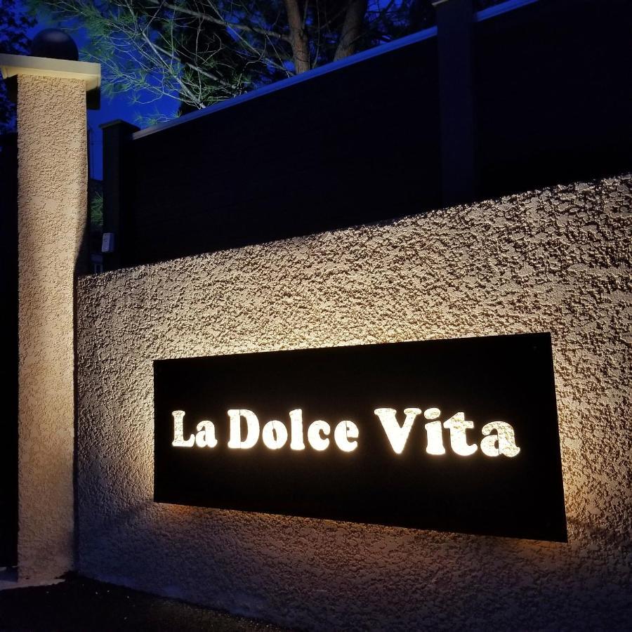 La Dolce Vita - Studio Dans Propriete Avec Piscine Montpeyroux  Exterior foto